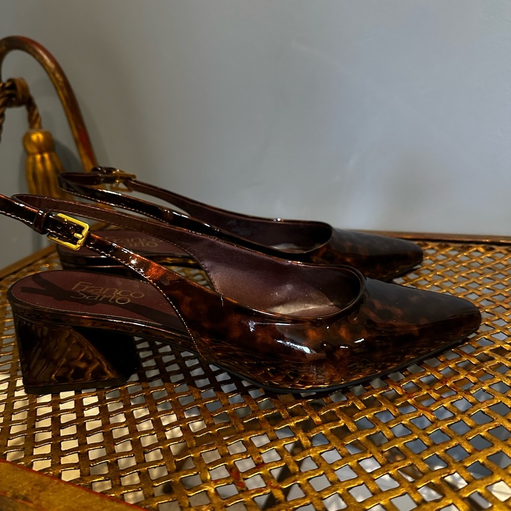 Tortoise sling back pumps